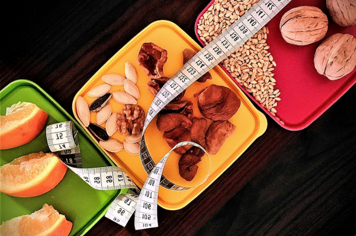 Healthy Snack Ideas for School Students and Office Workers